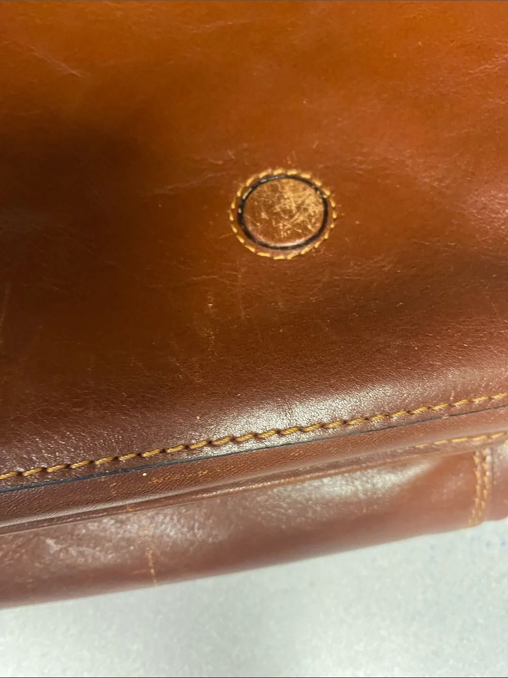 Vintage Men's Brown Leather Messenger Bag with Adjustable Strap